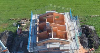 Apfel Tom Hausbaudrohne 10